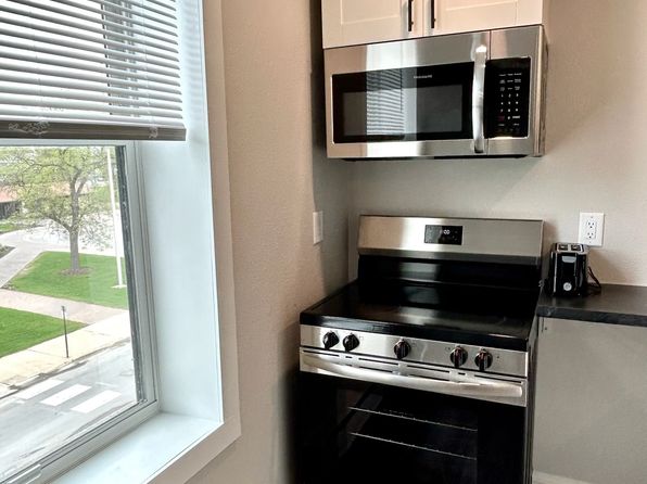 204 4th Ave #301