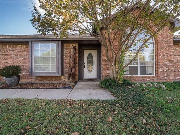 3rd image of 11510 Michaels Ln