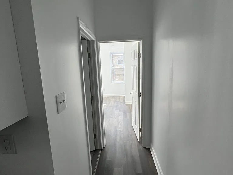 1225 N 54th St #2 — Photo 7