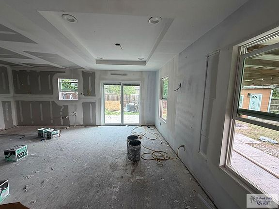 4th image of 20652 Sid Jones Rd