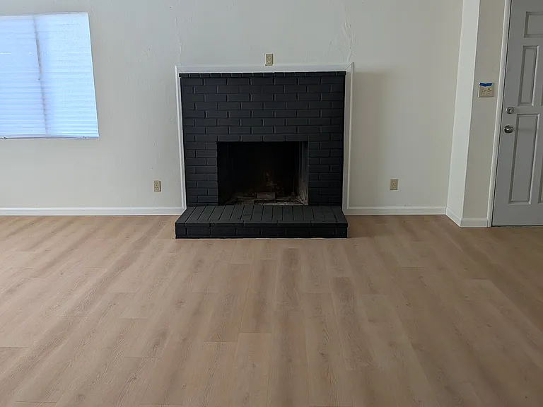 1716 N Cain St — Photo 4