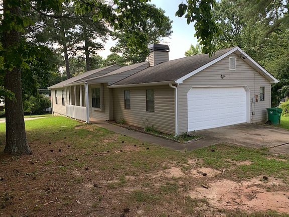 2nd image of 491 Jaywood Ct