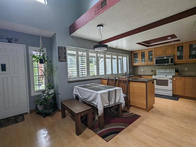 2585 Yerba Bank Ct — Photo 7