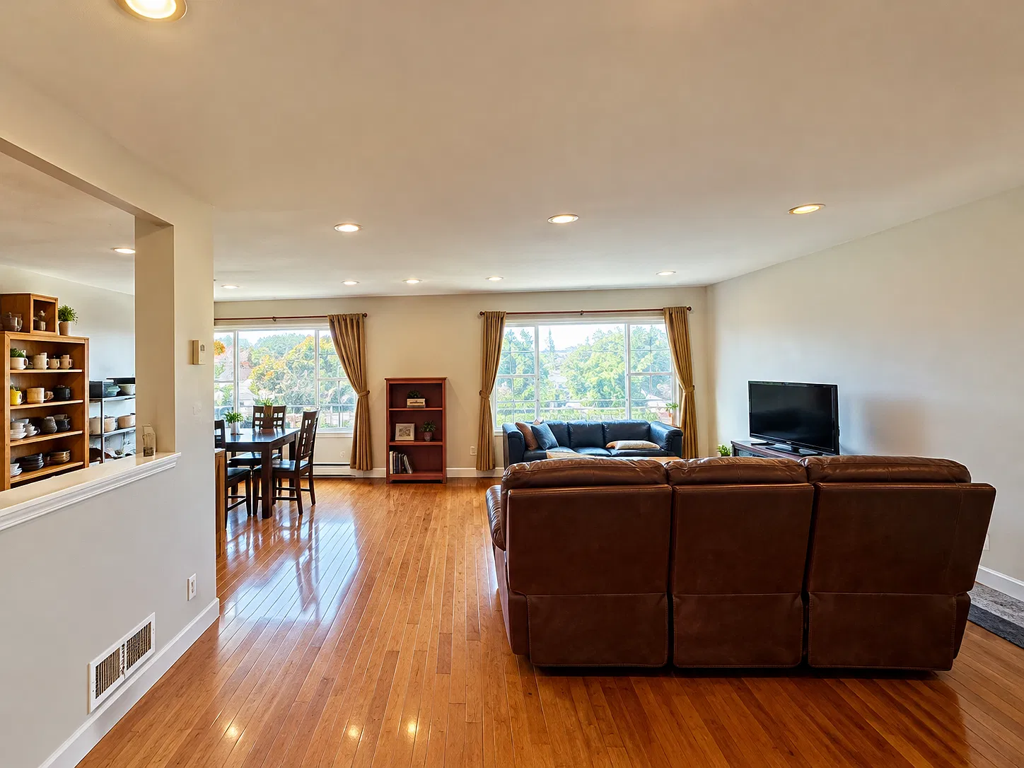 1 bed, 1885 sqft, $1,300 — Photo 1