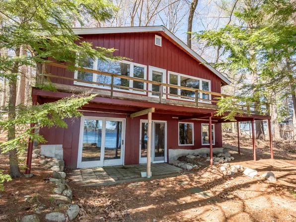 54 Papoose Island Road, Raymond, ME 04071