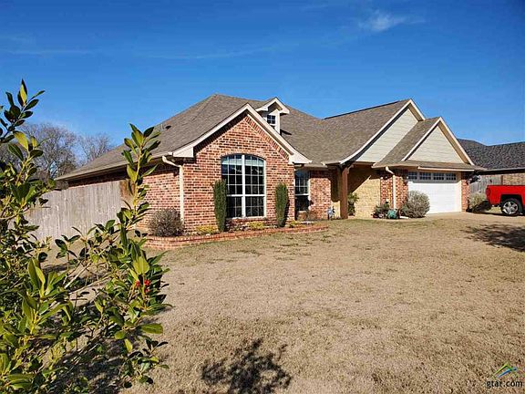 2nd image of 13962 Olivia Ln