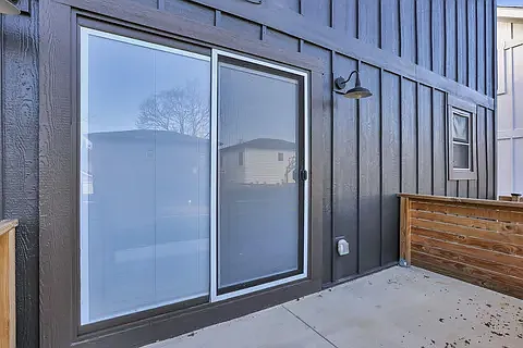 1462 Hamlet St — Photo 23