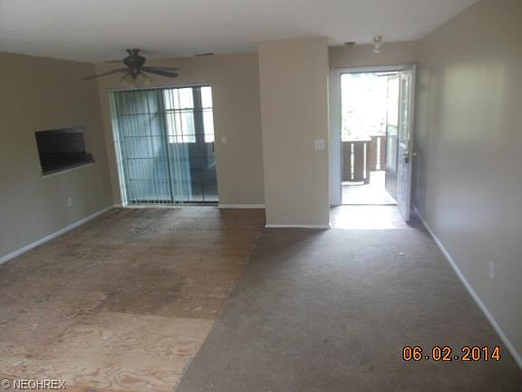 3rd image of 33803 Electric Blvd APT D21