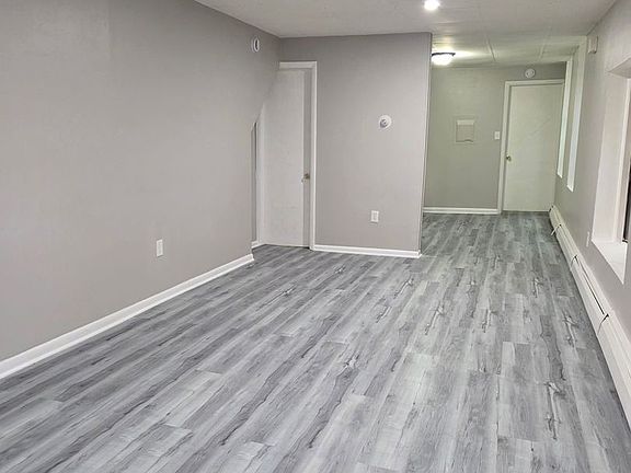 2nd image of 2010 Edgmont Ave Floor 1