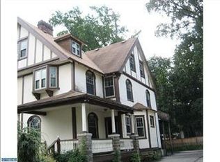 110 Greenwood Ave, Wyncote, PA 19095