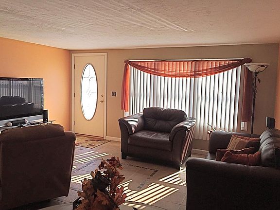 3rd image of 169 Jaffrey St