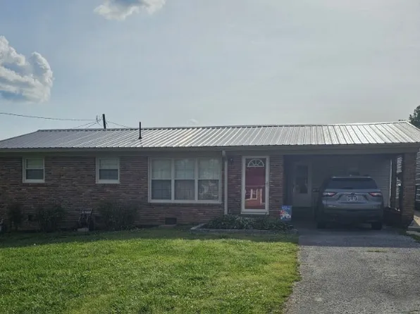 907 Hassell Dr, Waynesboro, TN 38485