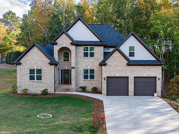 2nd image of 180 Winwood Cir