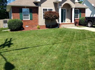 7004 Legacy Dr, Springfield, TN 37172