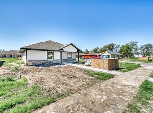 913 Northcrest Dr, Bryan, TX 77801