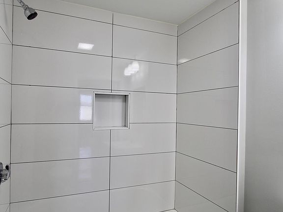 3rd image of 150 Acorn St APT 3