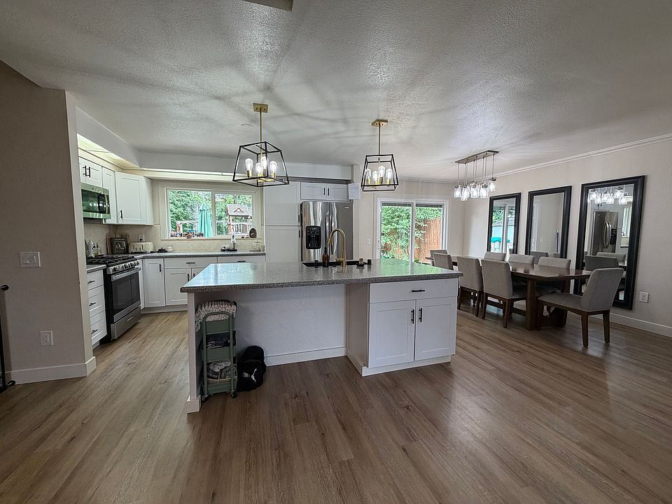 1st image of 8391 Majestic Dr