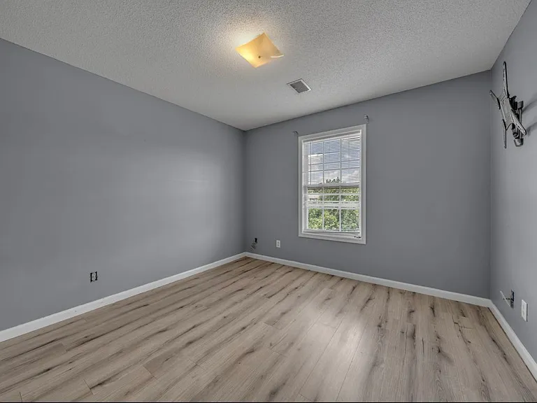 1325 Sunfield Dr — Photo 13