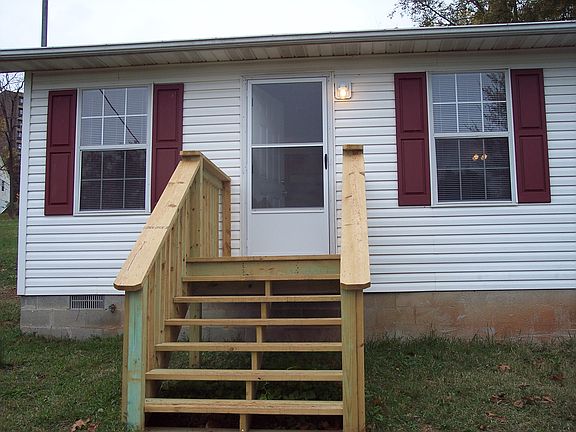 2nd image of 1513 Brown Ave