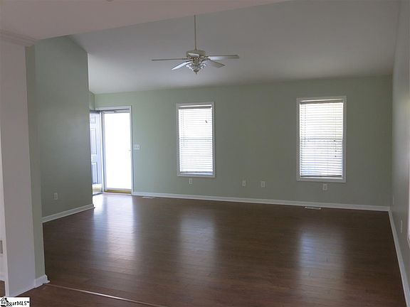 5th image of 209 Haywood Acres Dr