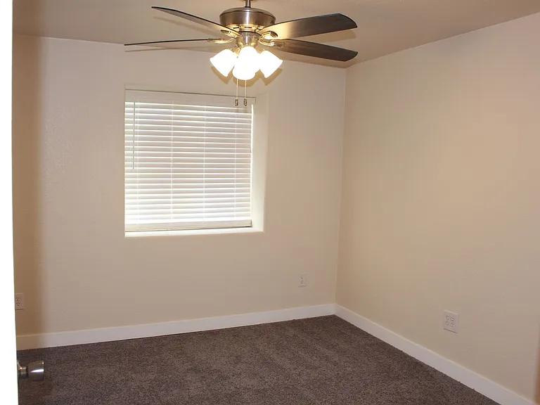 11145 Falling Star Rd — Photo 34