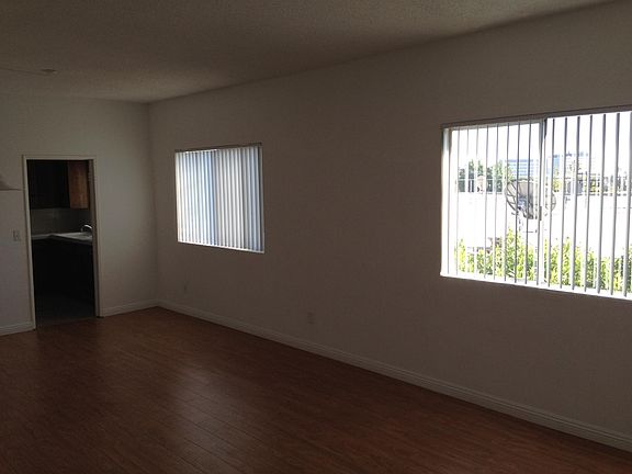 2nd image of 268 N Crescent Dr APT 303