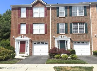 22 New Castle Street, Farmingdale, NJ 07727