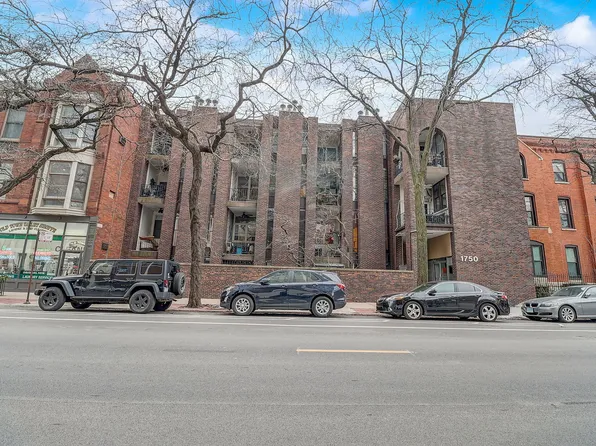 1750 N Wells St APT 401, Chicago, IL 60614