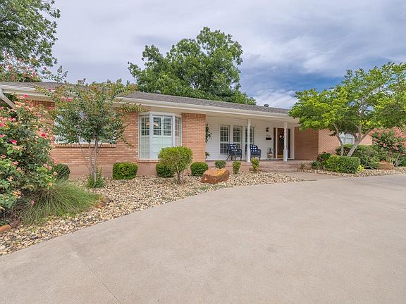 5th image of 2766 Dena Dr