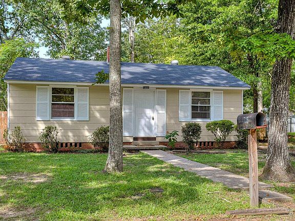 3rd image of 725 Palm Drive