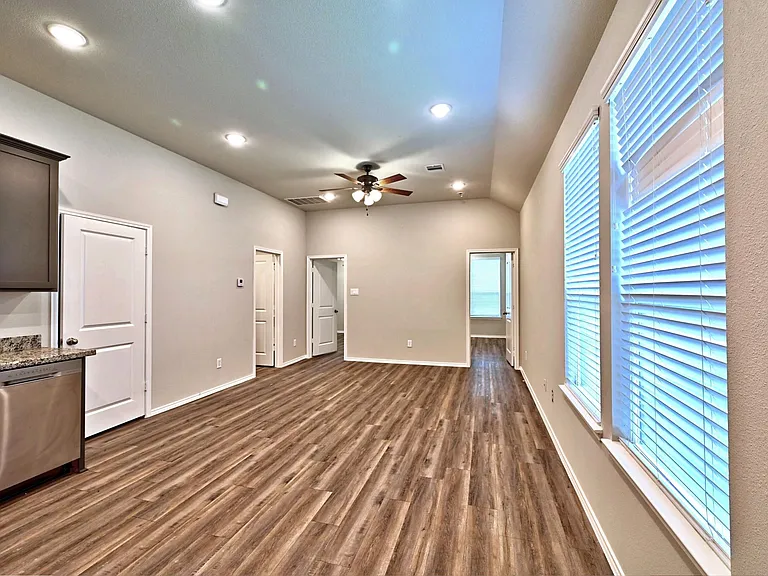 11475 Underwood St — Photo 20