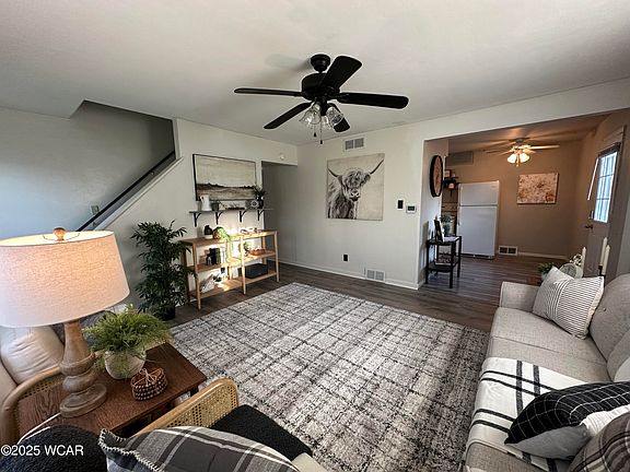 4th image of 2109 Idlewild Dr