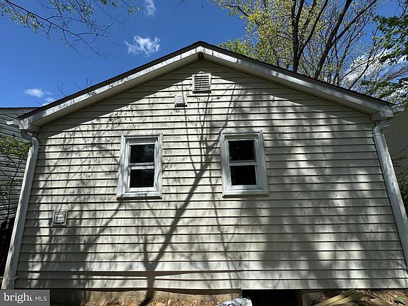2nd image of 243 Cambridge St