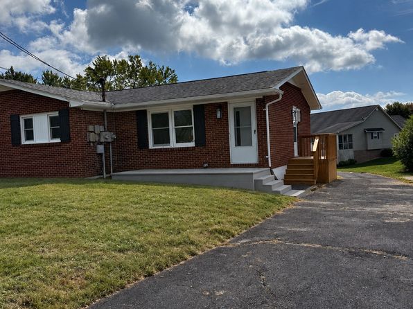138 Inez Ave