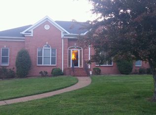 191 Meadowlake Dr, Hendersonville, TN 37075