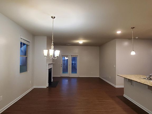 3rd image of 97 Ivey Hollow Cir