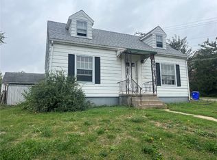 829 15th Ave SW, Cedar Rapids, IA 52404