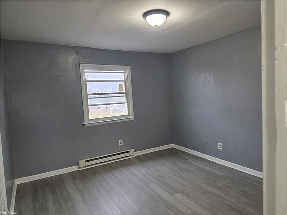 2nd image of 811 Randolph St Unit B
