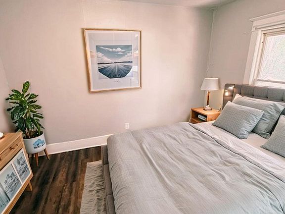 5th image of 111 Gunnison Ave SW #2