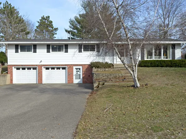 206 Schneider St, Portage, WI 53901