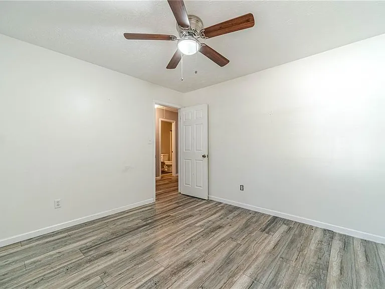 1617 Amhearst Walk Rd — Photo 21