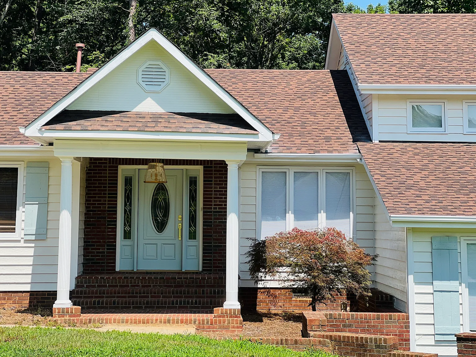 3 bed, 2065 sqft, $2,950 — Photo 3