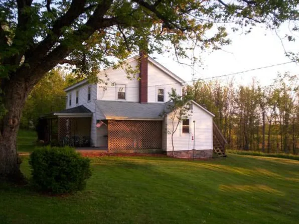 109 Cadjaw Pond Rd #B, Honesdale, PA 18431