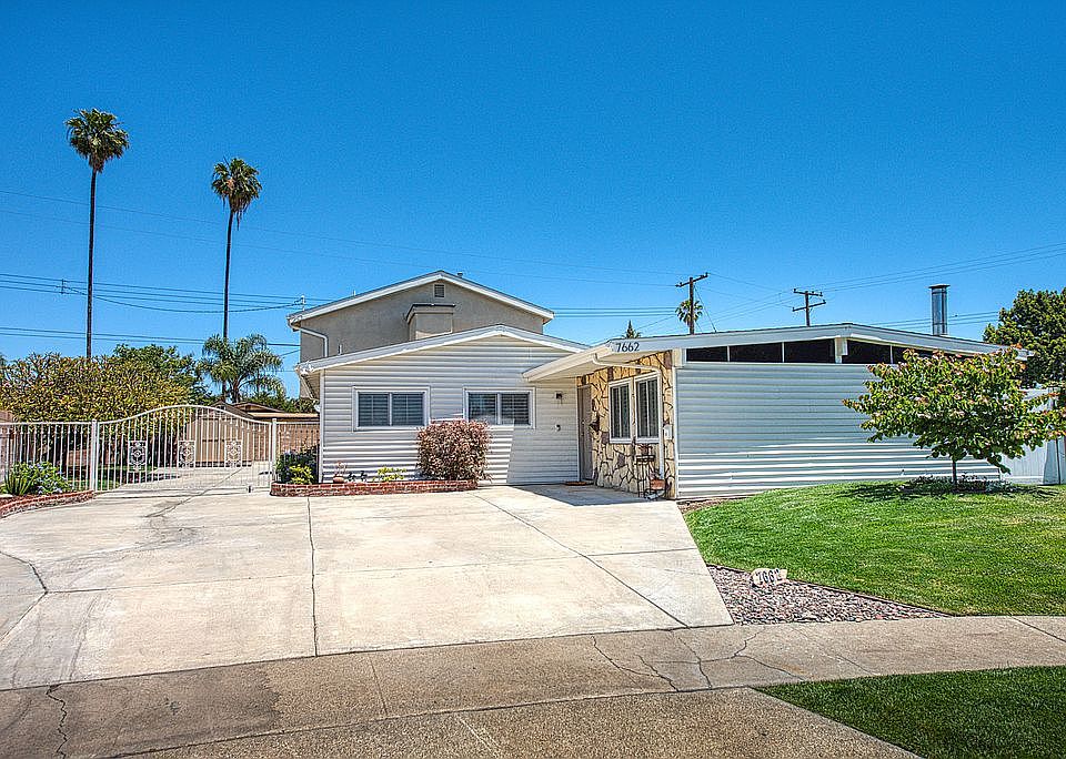 1st image of 7662 El Redondo Cir