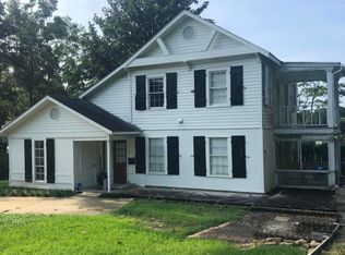 5113 Fern St, Pascagoula, MS 39567