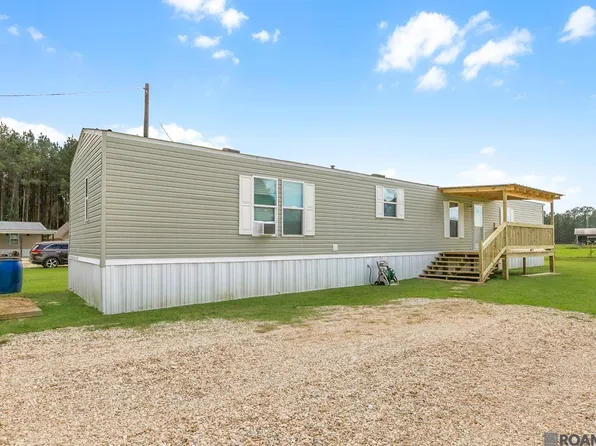 33831 Weiss Rd, Walker, LA 70785