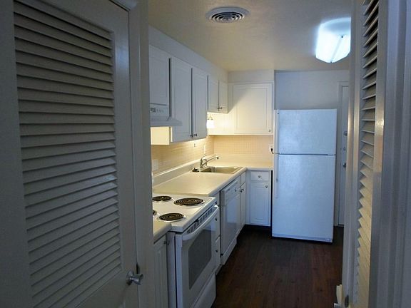 4th image of 8701 Delmar Blvd APT 3E
