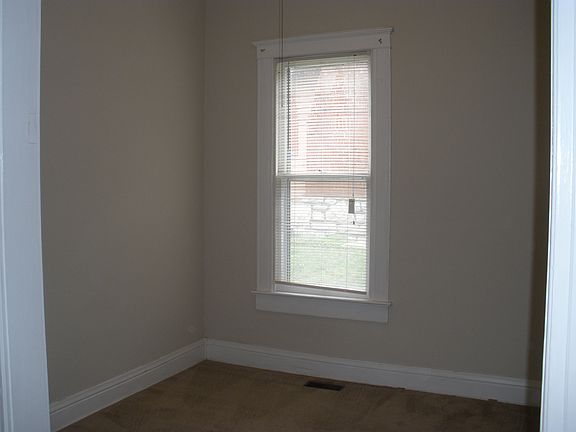 3rd image of 4420 Jarboe St APT D
