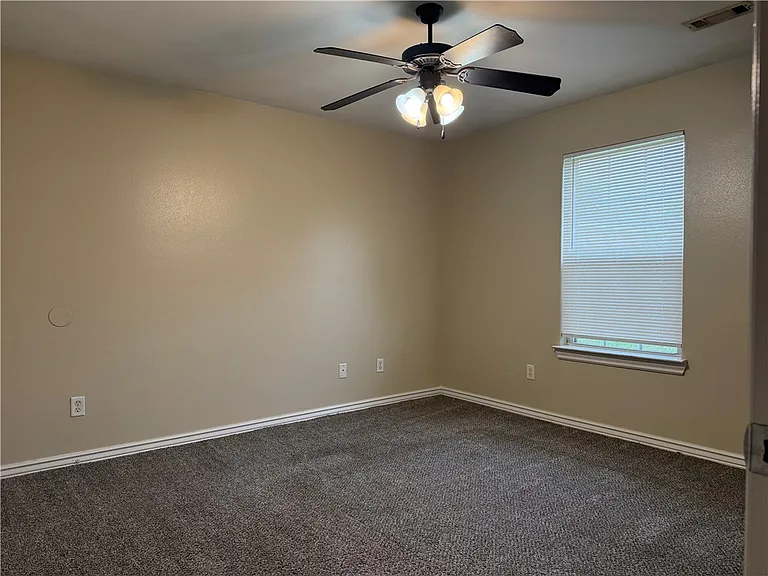 234 Graystone Cir — Photo 5