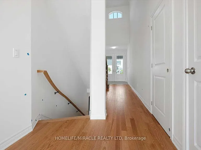 140 Country Club Dr — Photo 32